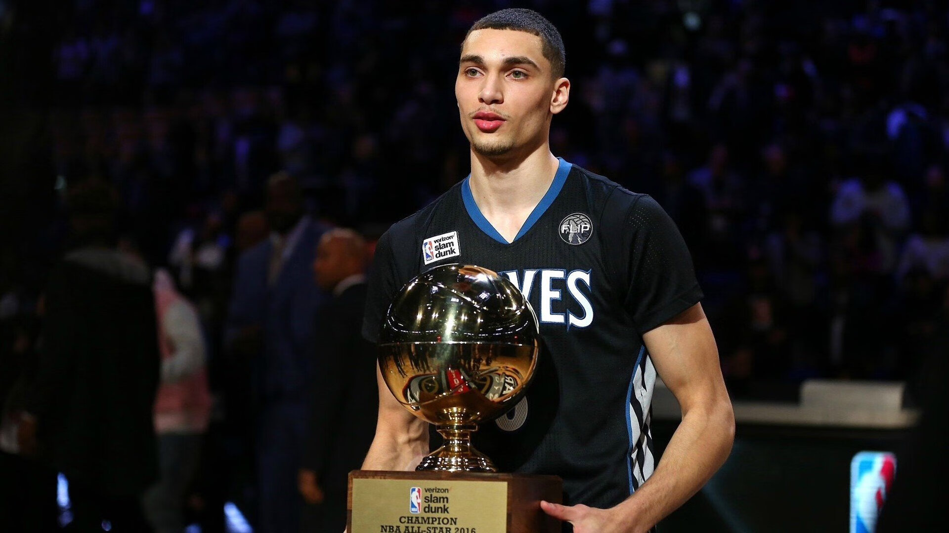 全锦赛最新形势：洛杉矶快船高居榜首，休斯顿火箭强势追赶，冠军归属成迷(休斯顿火箭季前赛视频)