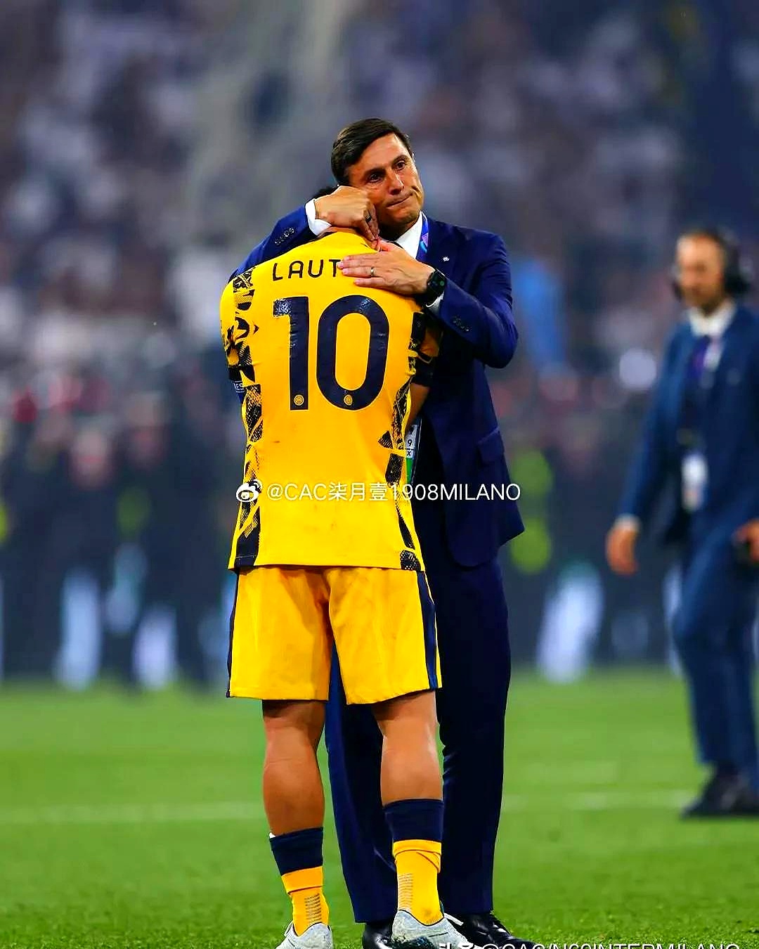  密尔沃基雄鹿主帅放话：全锦赛决赛必胜广东男篮，萨拉赫冷笑回应